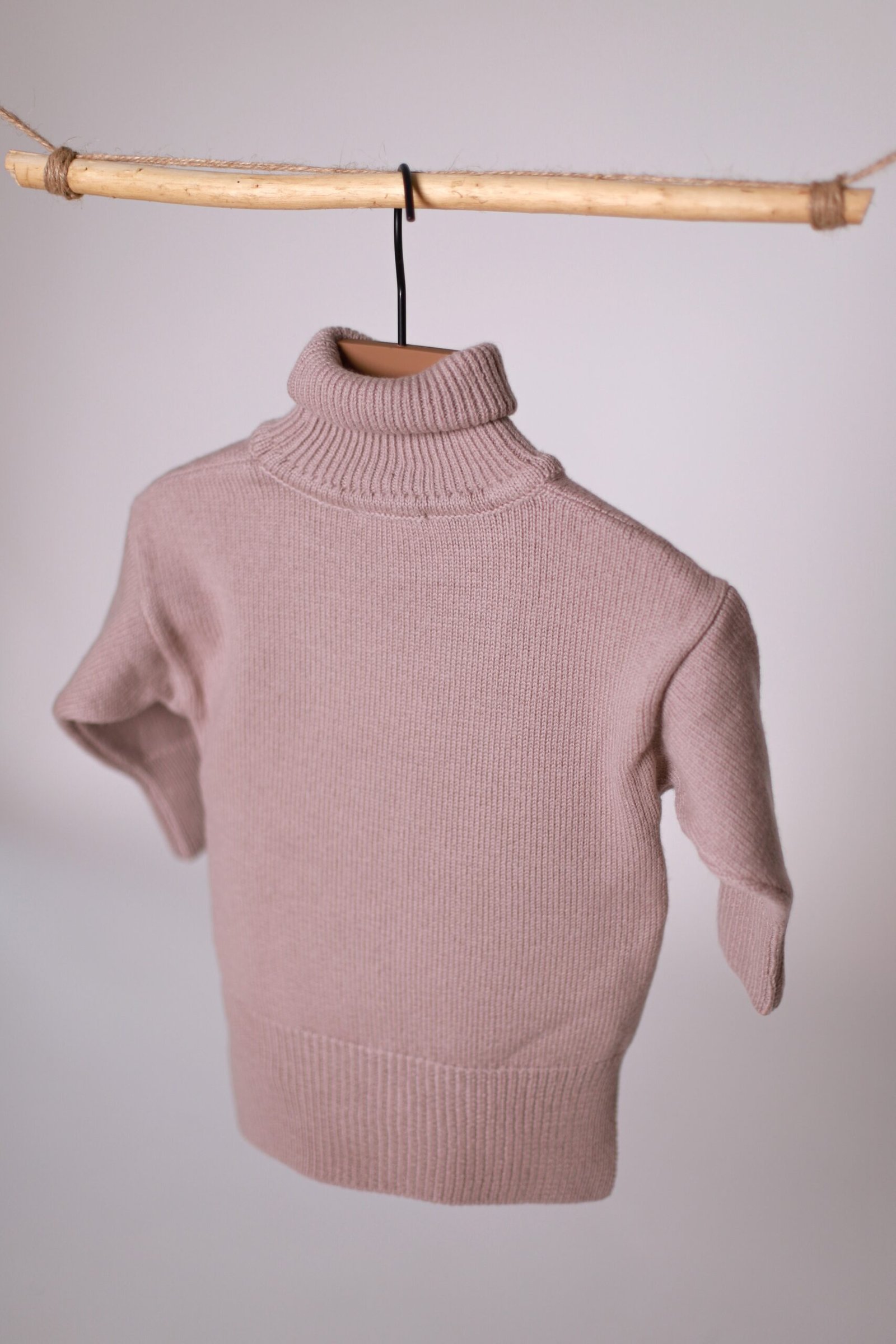 šviesus merino vilnos megztinis