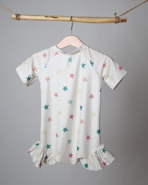 maudymosi kostiumėlis su upf apsauga