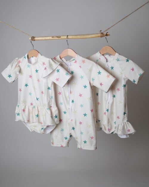 maudymosi kostiumėlis su upf apsauga