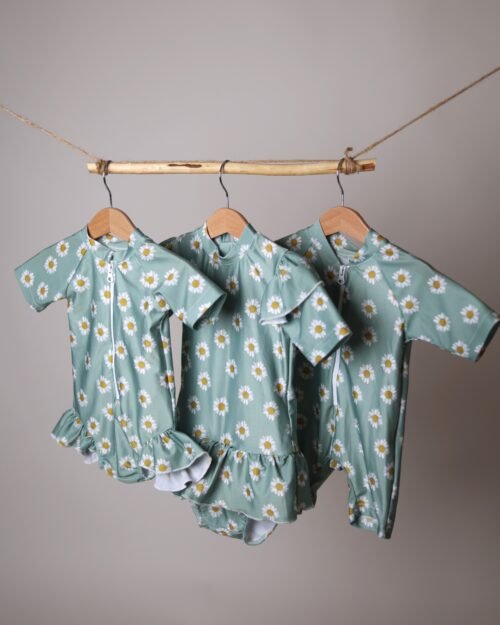 maudymosi kostiumėliai vaikams