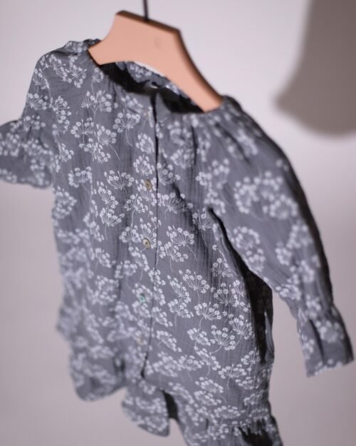 mergaitiška muslino suknelė