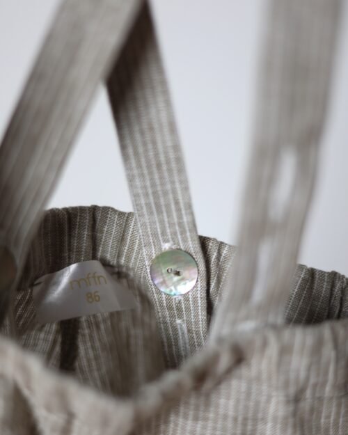 vaikiškos lino kelnės su petnešomis