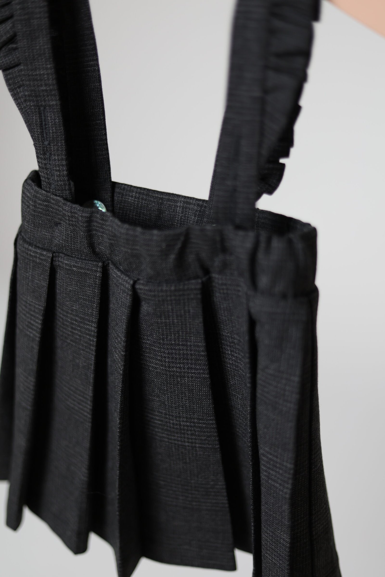 klostuotas sijonas mergaitei