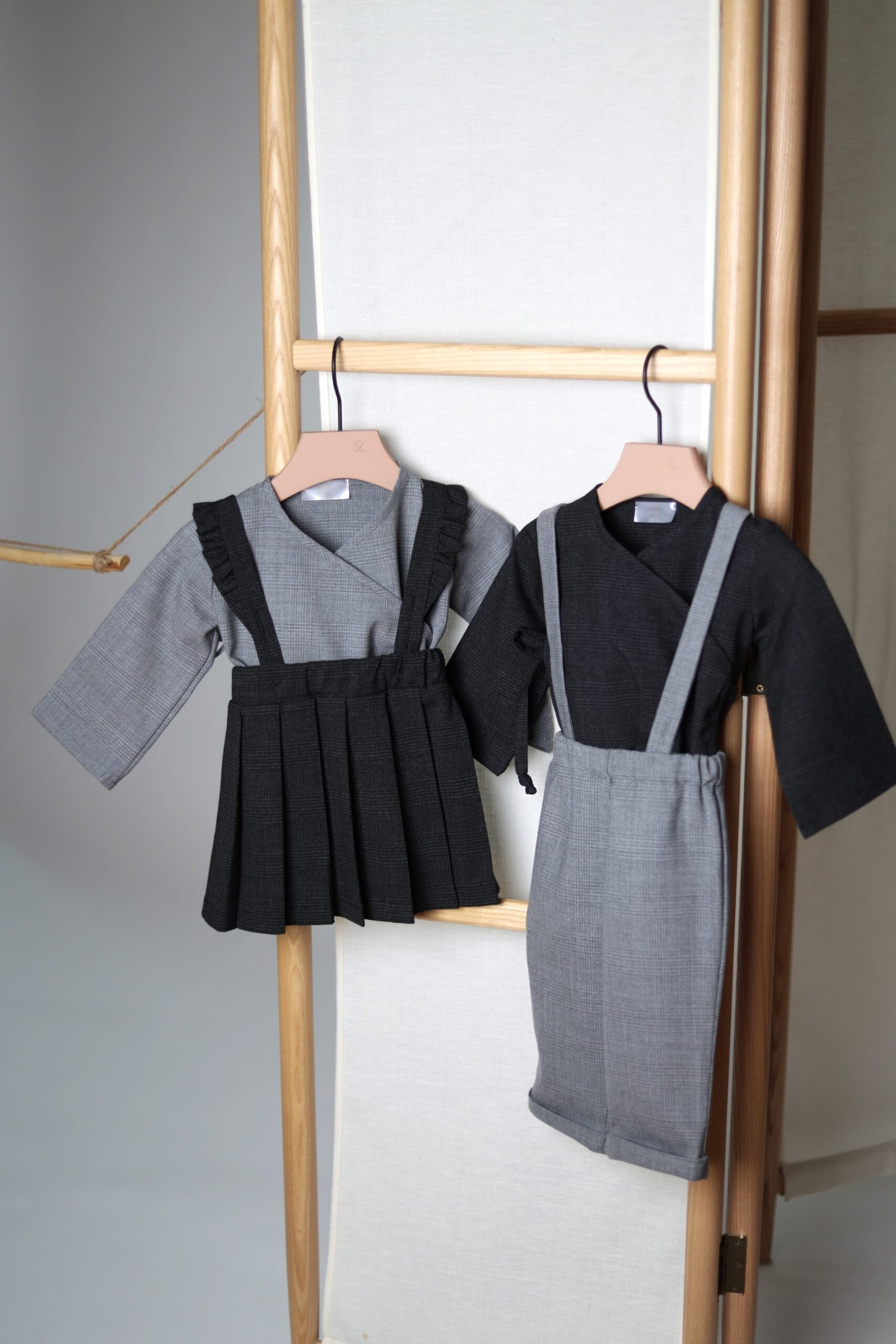 vaikiški kostiumėliai