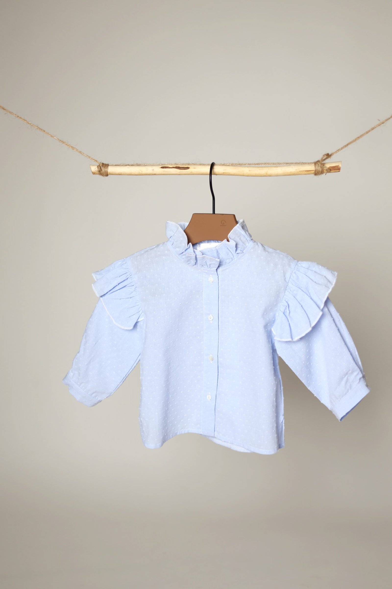 mergaitiški marškiniai su raukinukais