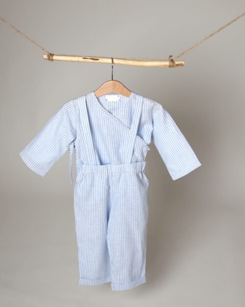 dryžuotas lino kostiumėlis vaikams