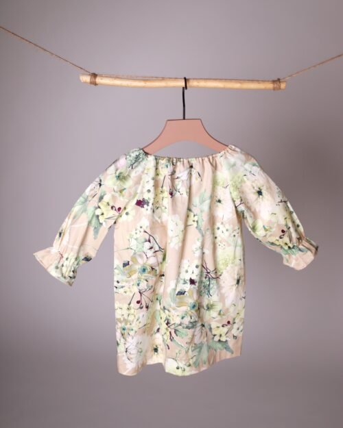 gėlėta suknelė mergaitei