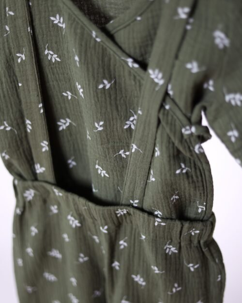 vaikiškas muslino kostiumėlis