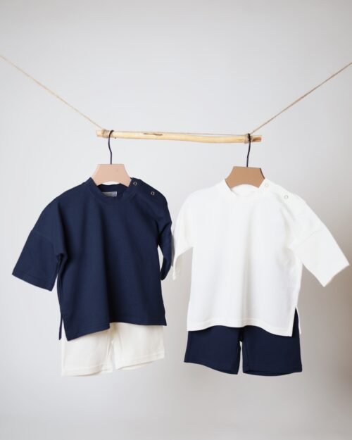 laisvi medvilnės kostiumėliai vaikams