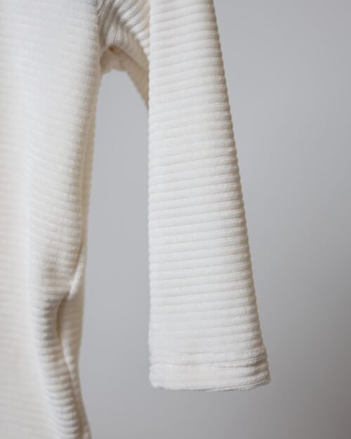 vaikiškas megztinis su kaklu