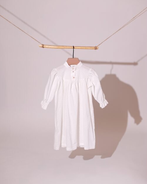 ilga suknelė mergaitei