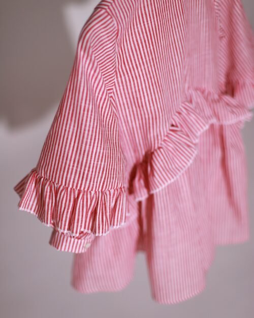 suknelė su raukiniais