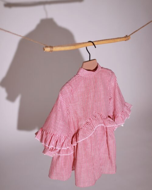 suknelė su raukiniais