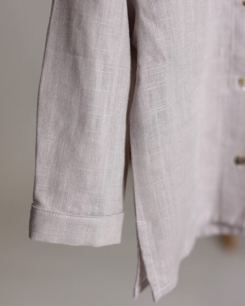 laisvi lininiai marškiniai