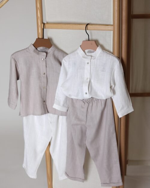 vaikiški lininiai kostiumėliai