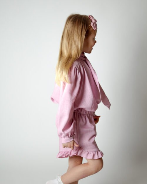 lino kostiumėlis mergaitei