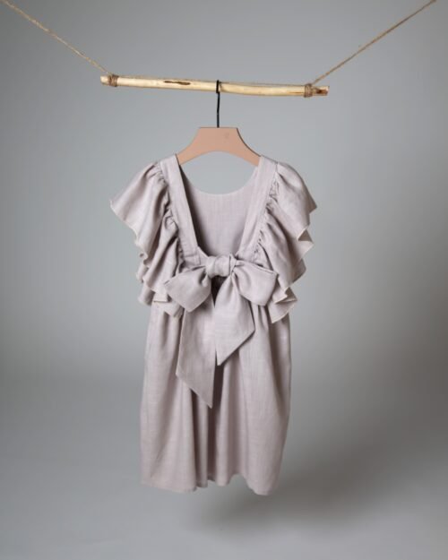 ruda lininė suknelė su kaspinu