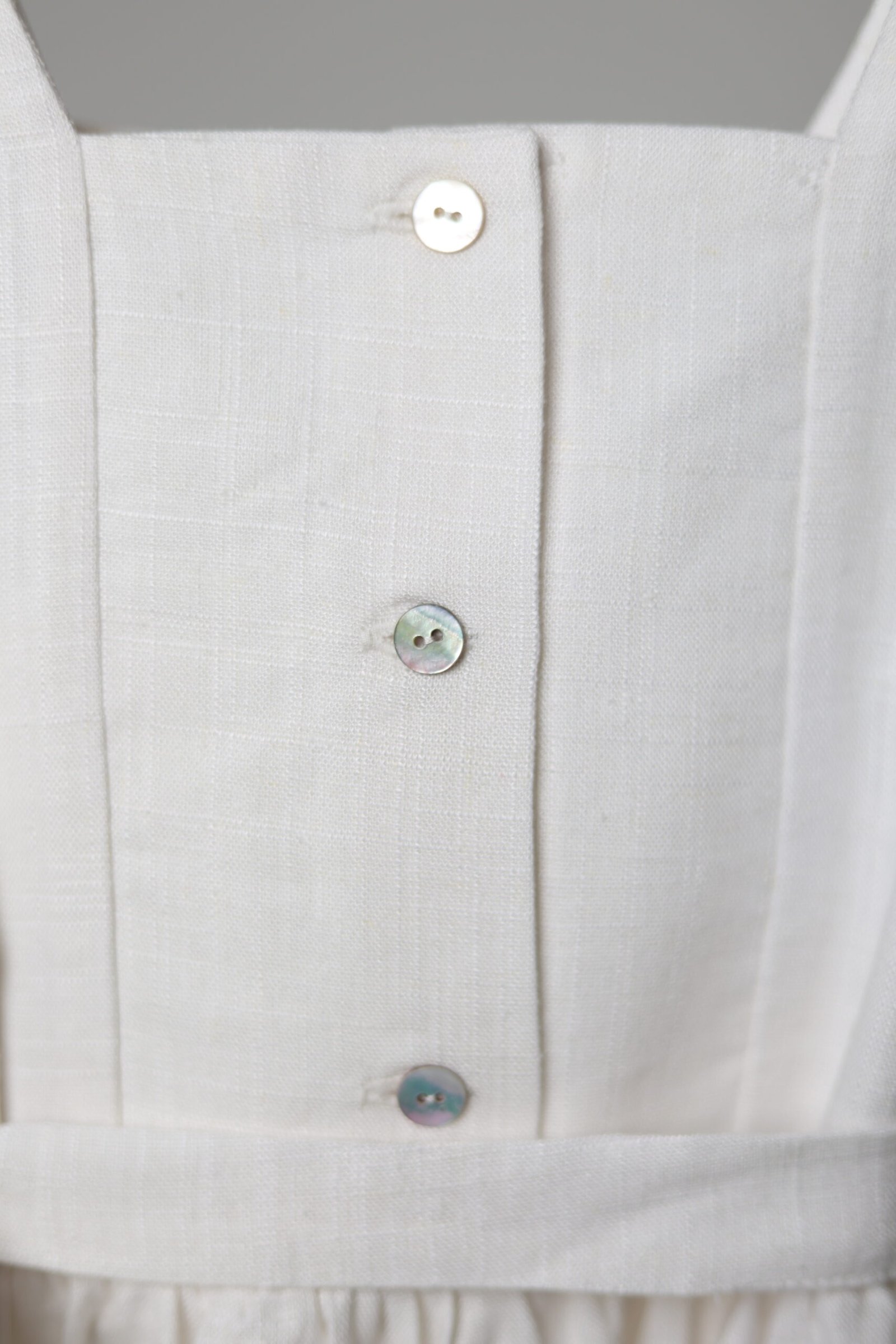 lengva lino suknelė