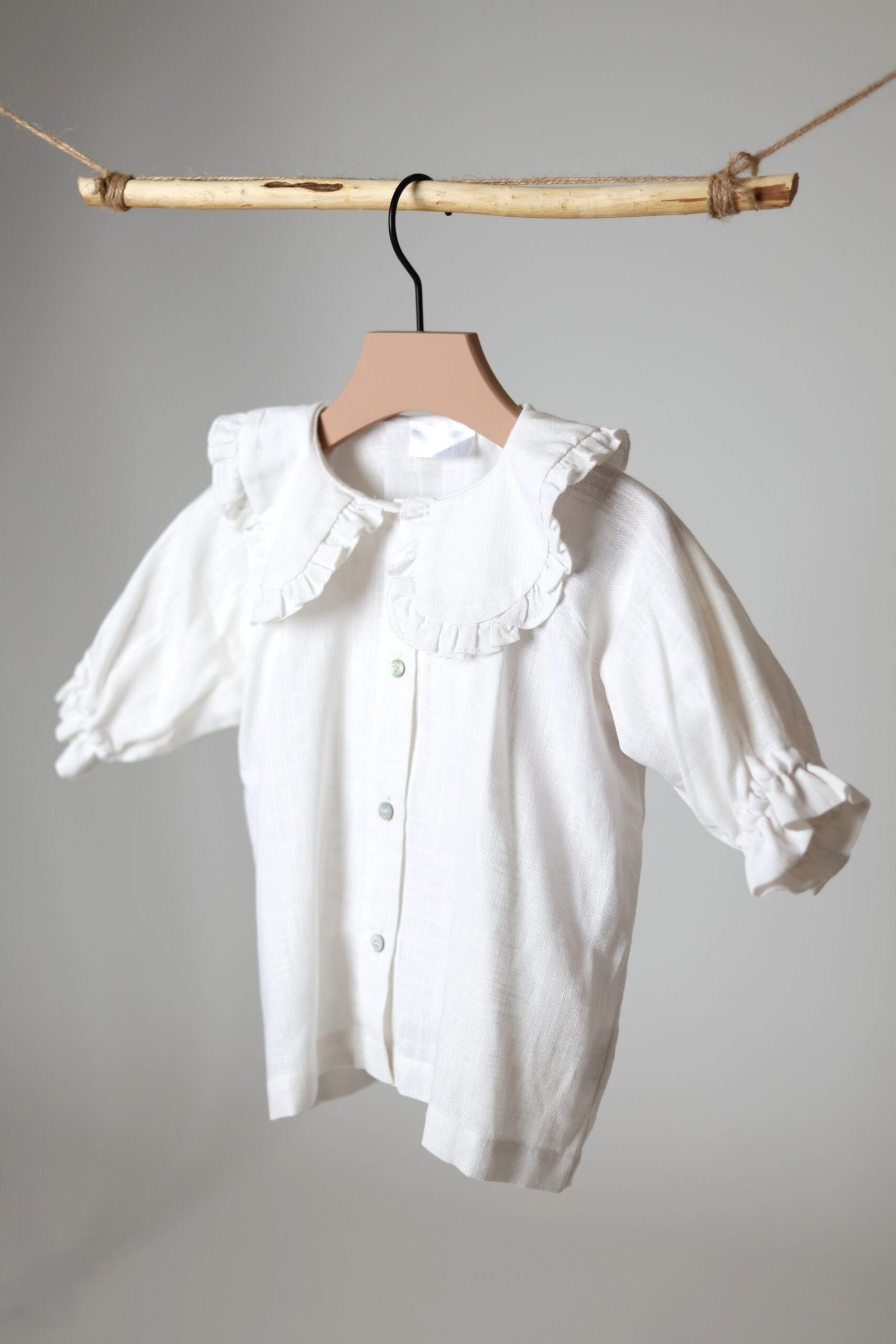 vaikiški lino marškiniai su raukiniais