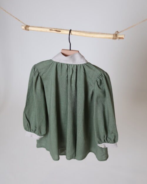 mergaitiška lino palaidinė