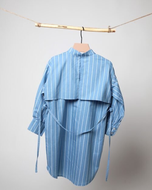 dryžuota marškinių tipo suknelė mergaitei