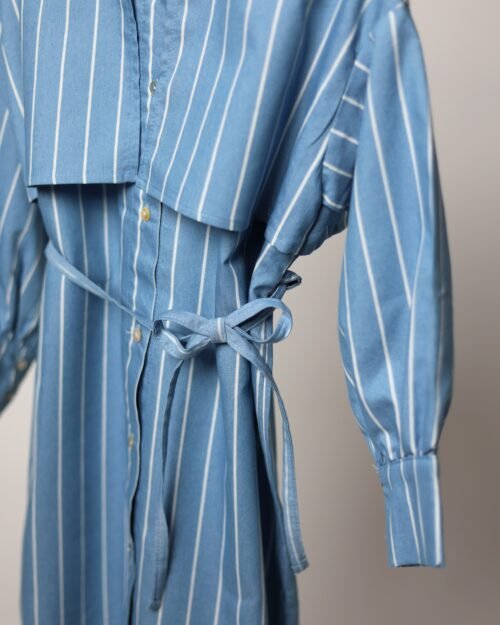 vaikiška suknelė su diržu