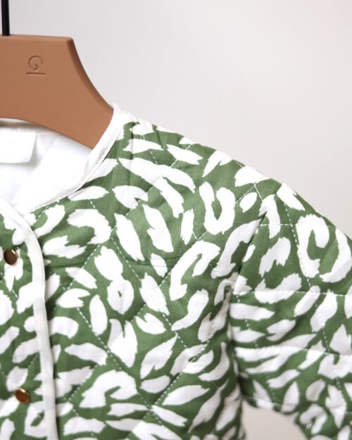 vaikiška dygsniuota striukė