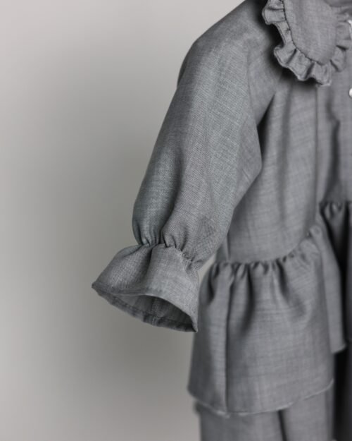 suknelė mergaitei su apykakle