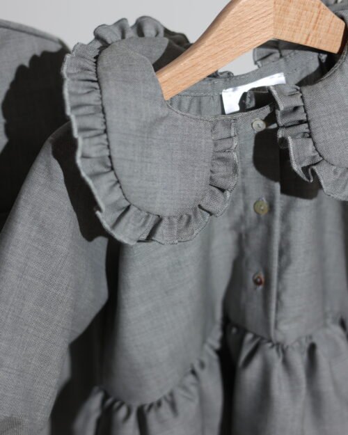 suknelė mergaitei su raukiniais