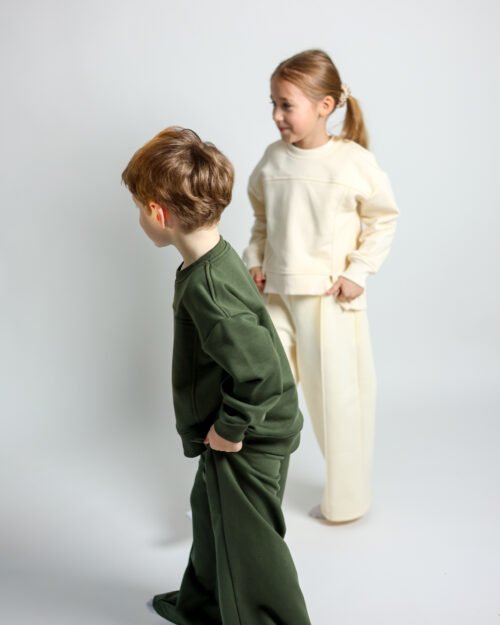 vaikiški laisvalaikio kostiumėliai