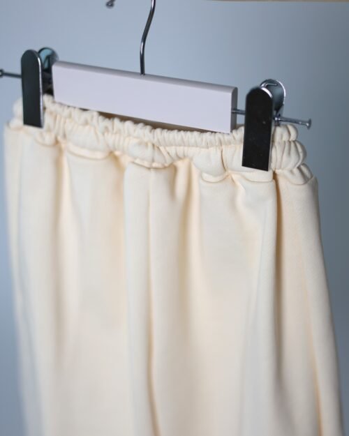 plačios kelnės vaikams