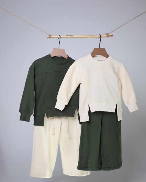 sportiniai kostiumai vaikams