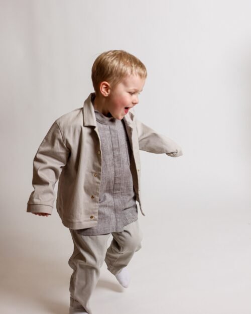 drabužiai vaikams iš lino